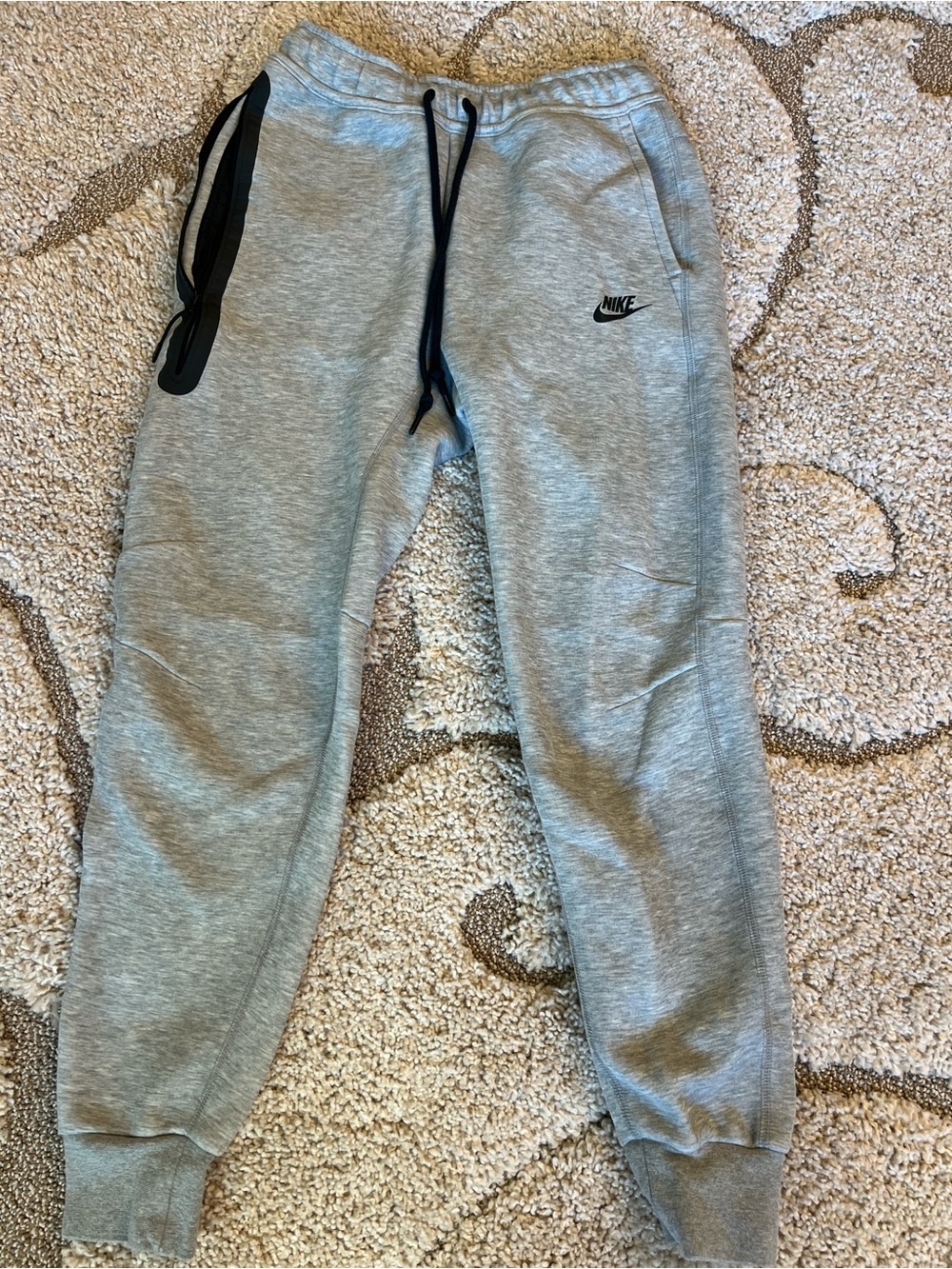 Nike tech jogger!